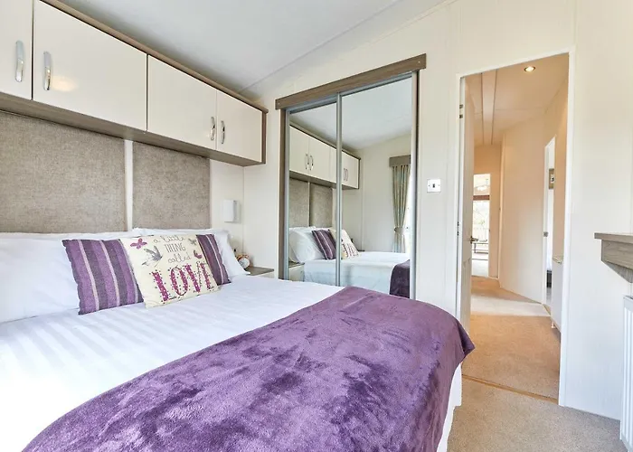 Host & Stay - Yolo Lodge